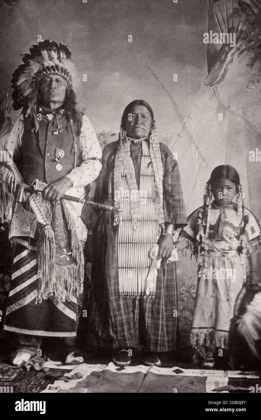1890s PROUD NATIVE <b>AMERICAN</b> INDIAN MAN CHIEF LONG HAND OF THE ...